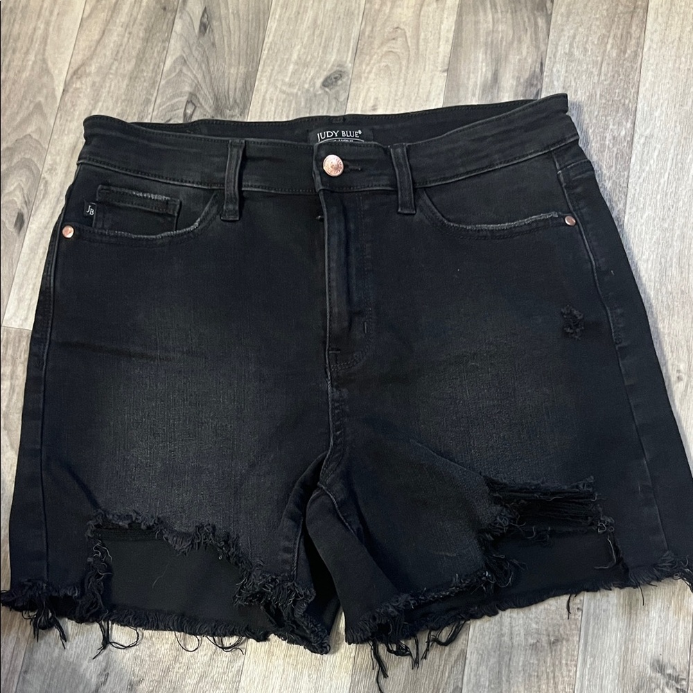 Judy Blue Women's Black Frayed Jean Shorts